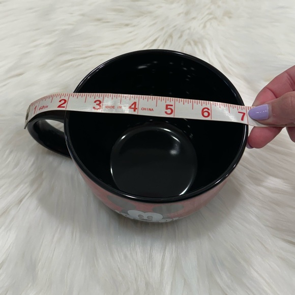 Disney Silver Buffalo Mickey Mouse Pie Eye Big Smile Ceramic Soup Mug, 24 Ounces - Picture 12 of 14